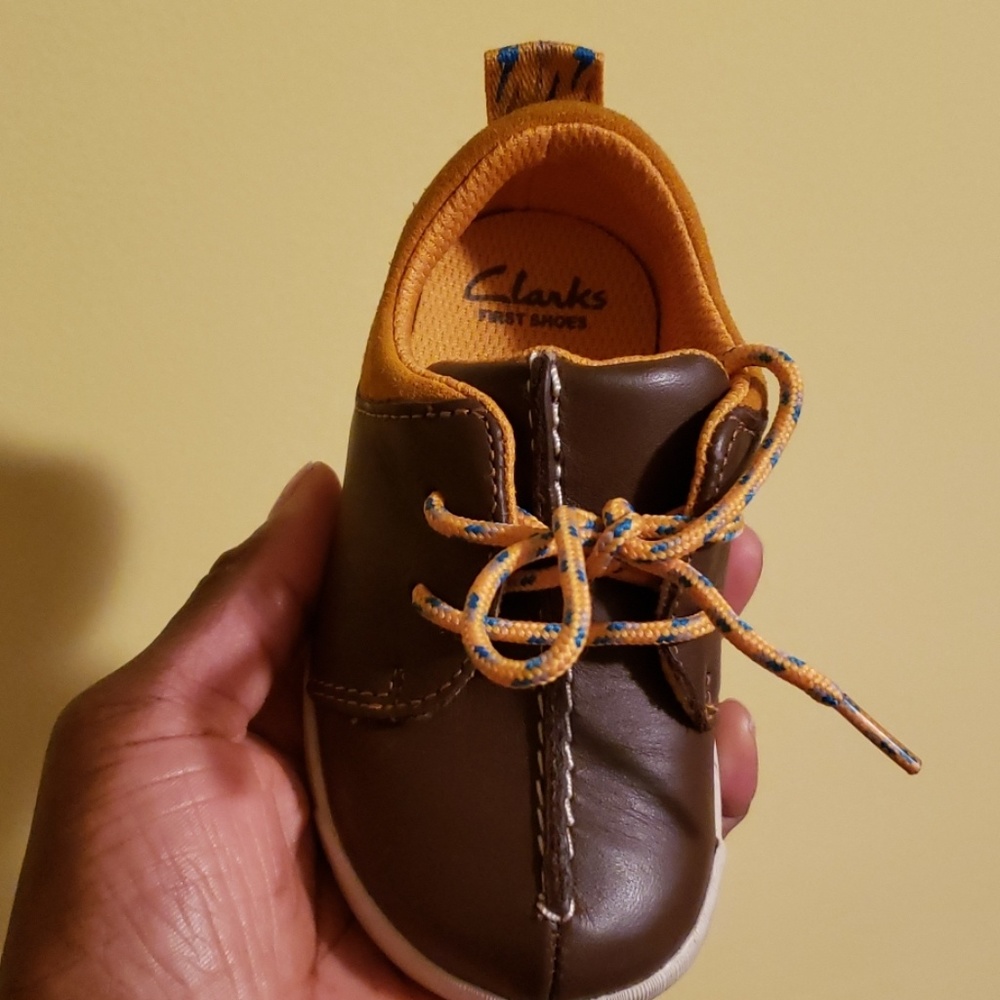Clarks - Picture 2 of 5